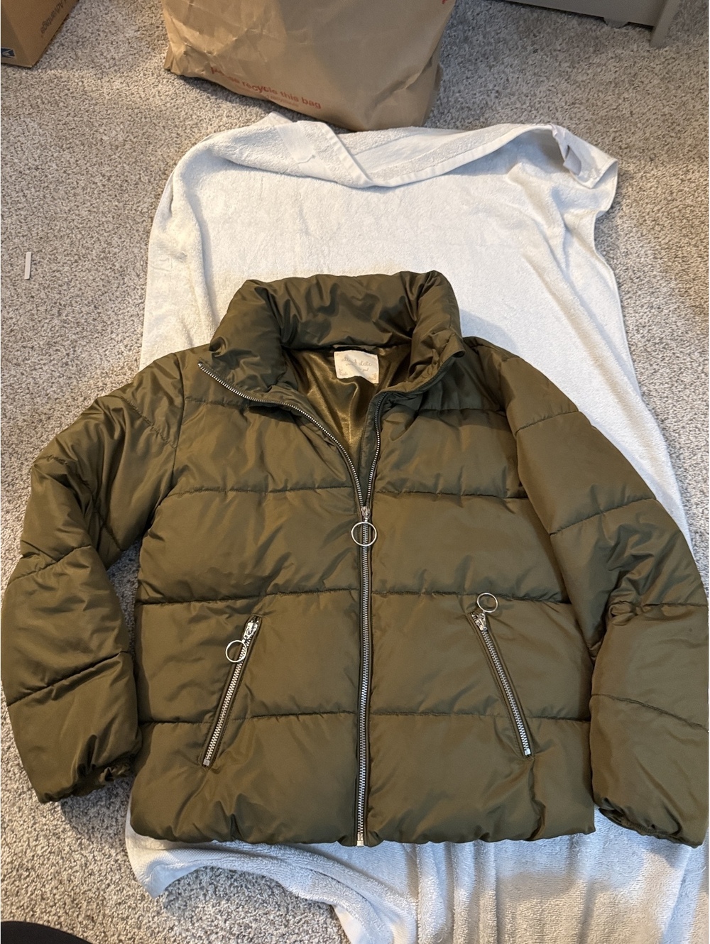 Olive Green Puffer Jacket with Zip Pockets and Ring Pull Zippers